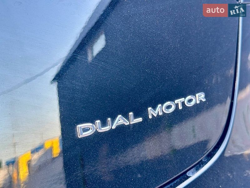 Седан Tesla Model 3 2022 в Житомире