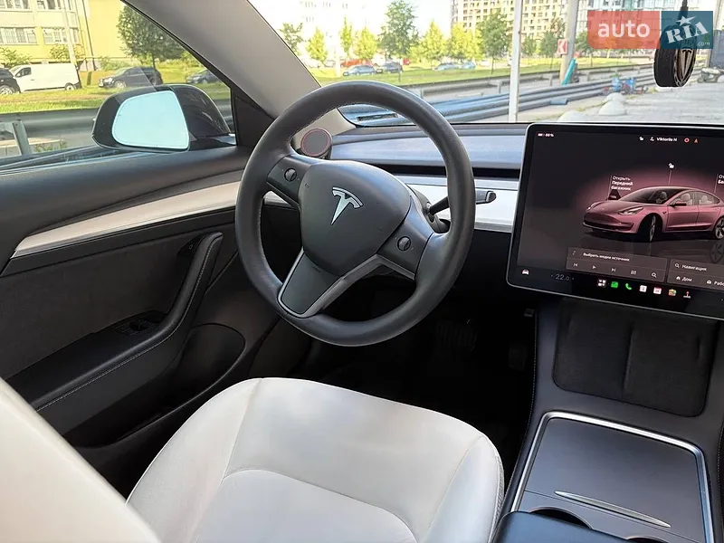 Tesla Model 3 2022 VIN 5YJ3E1EB0NF332382 фото оголошення 17 з 68
