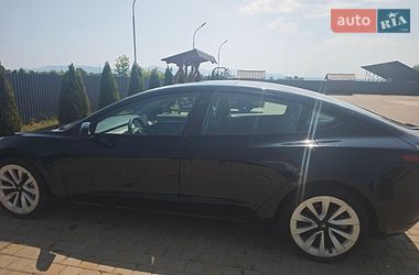 Седан Tesla Model 3 2022 в Ужгороді