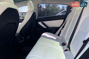Седан Tesla Model 3 2019 в Ивано-Франковске