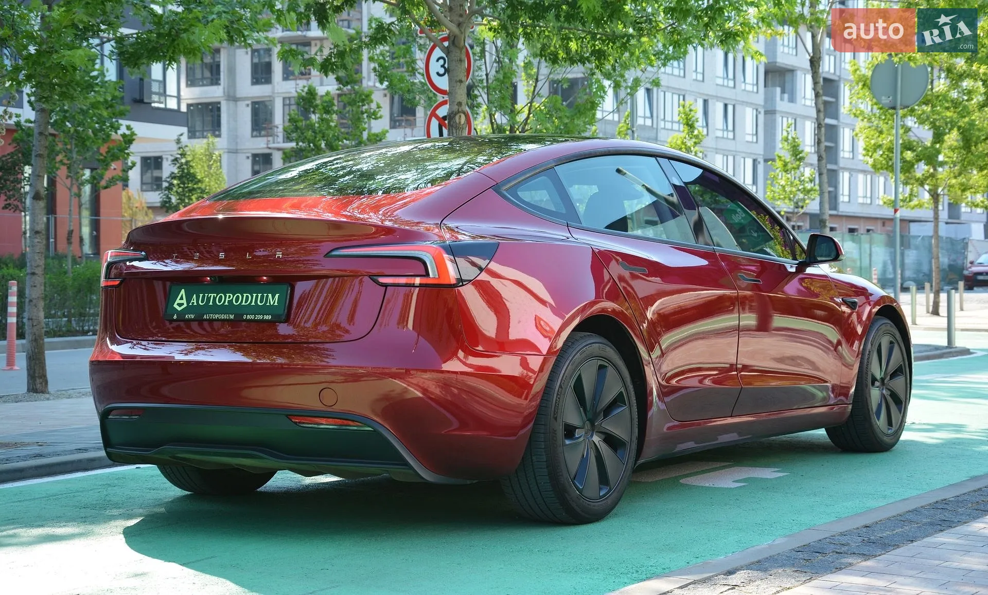 2024 Tesla Model 3 - мініатюра 8
