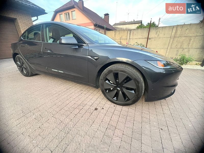 Седан Tesla Model 3 2024 в Луцке фото 2 Седан Tesla Model 3 2024 в Луцке