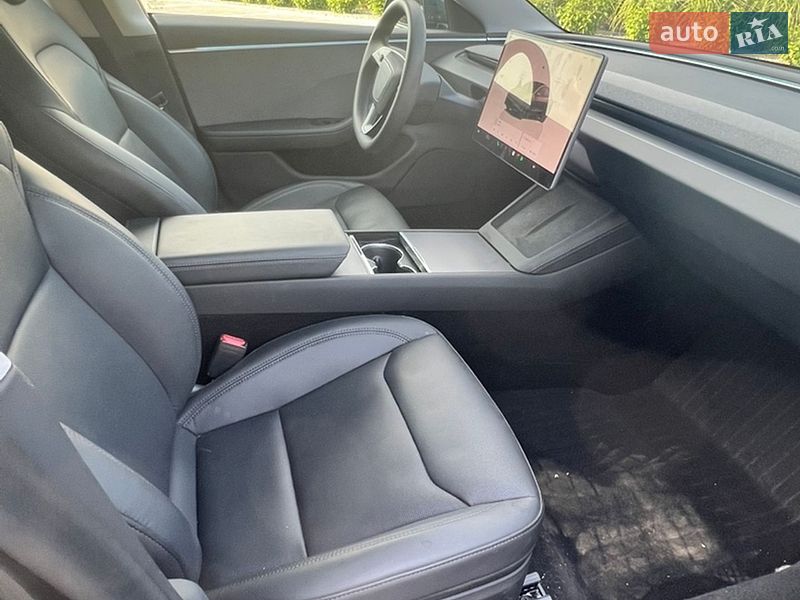Седан Tesla Model 3 2024 в Луцке фото 17 Седан Tesla Model 3 2024 в Луцке