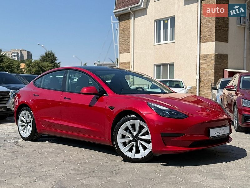Седан Tesla Model 3 2023 в Одесі