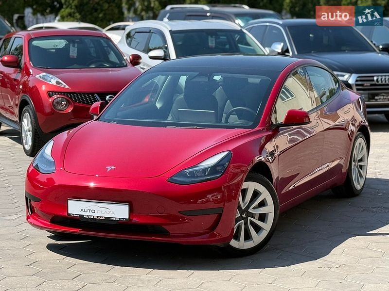 Седан Tesla Model 3 2023 в Одесі