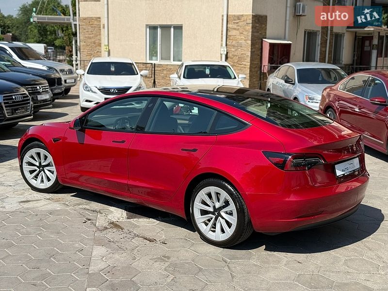 Седан Tesla Model 3 2023 в Одесі