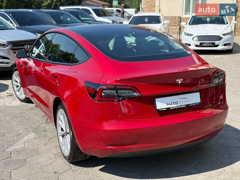 Седан Tesla Model 3 2023 в Одесі