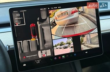 Седан Tesla Model 3 2023 в Одесі