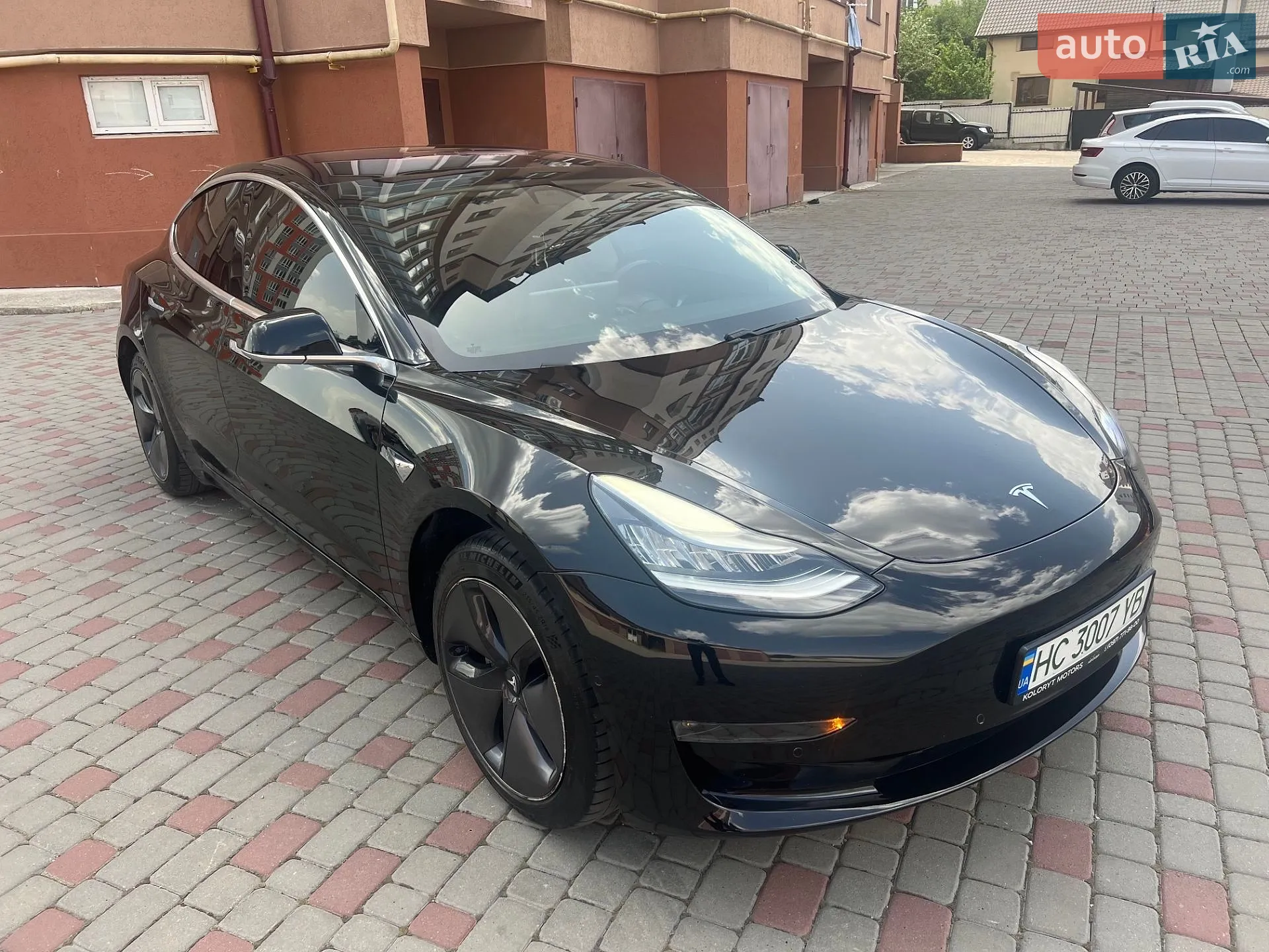 2018 Tesla Model 3 - фото 1