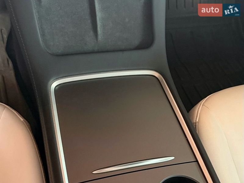 Седан Tesla Model 3 2019 в Житомире фото 3 Седан Tesla Model 3 2019 в Житомире
