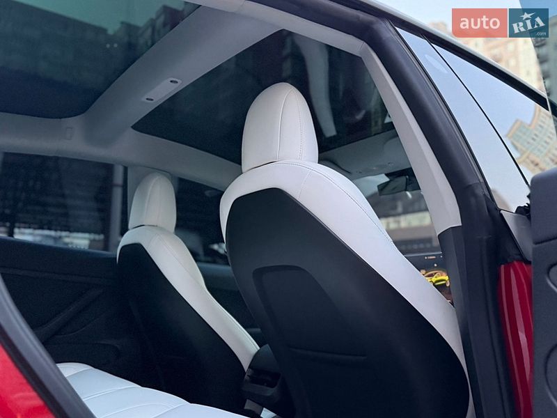 Седан Tesla Model 3 2022 в Одесі
