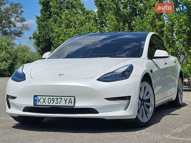 Tesla Model 3 2023