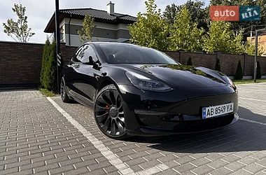 Седан Tesla Model 3 2021 в Житомире