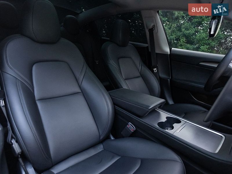 Седан Tesla Model 3 2023 в Львове фото 26 Седан Tesla Model 3 2023 в Львове