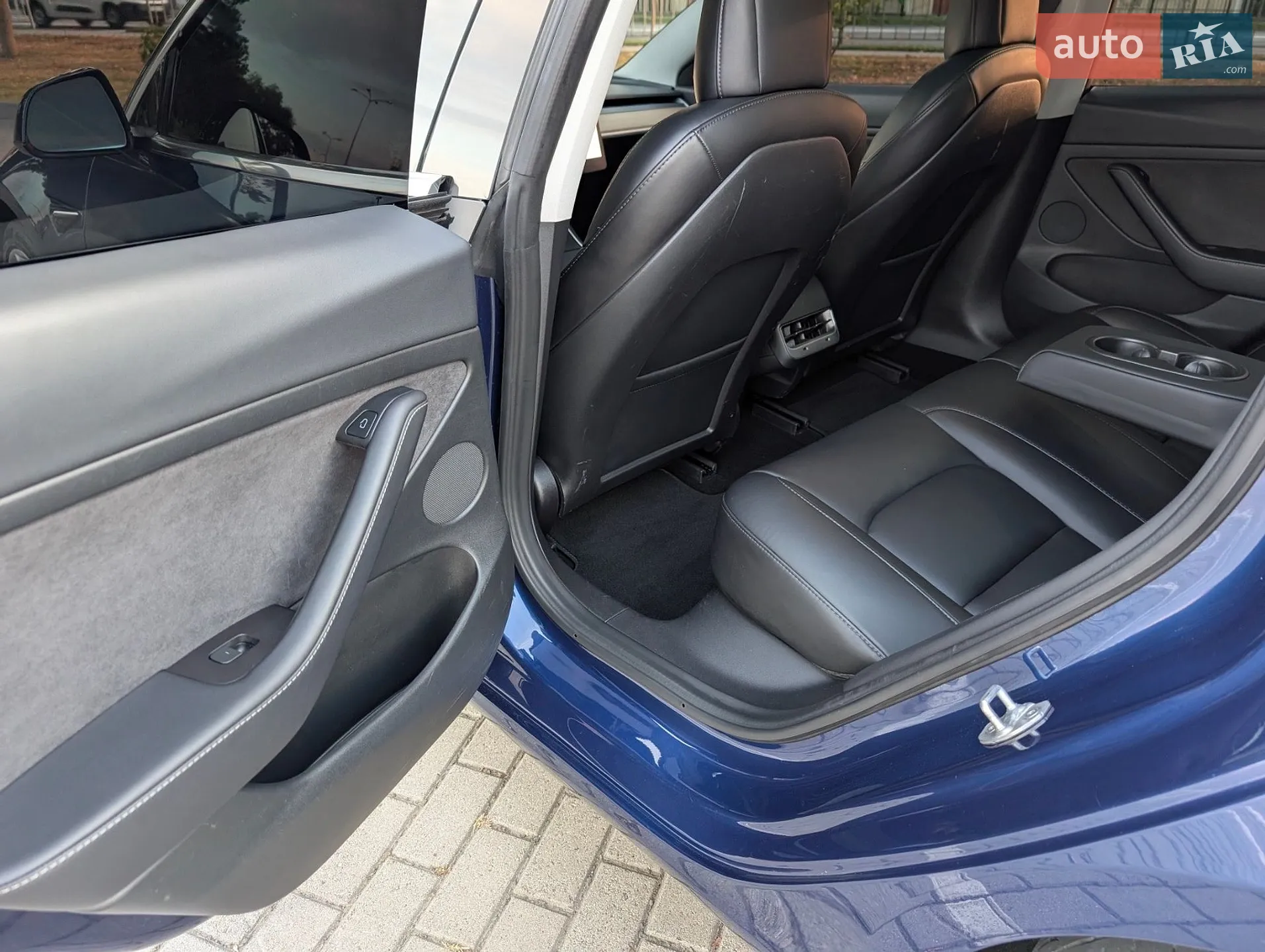 2018 Tesla Model 3 - мініатюра 4