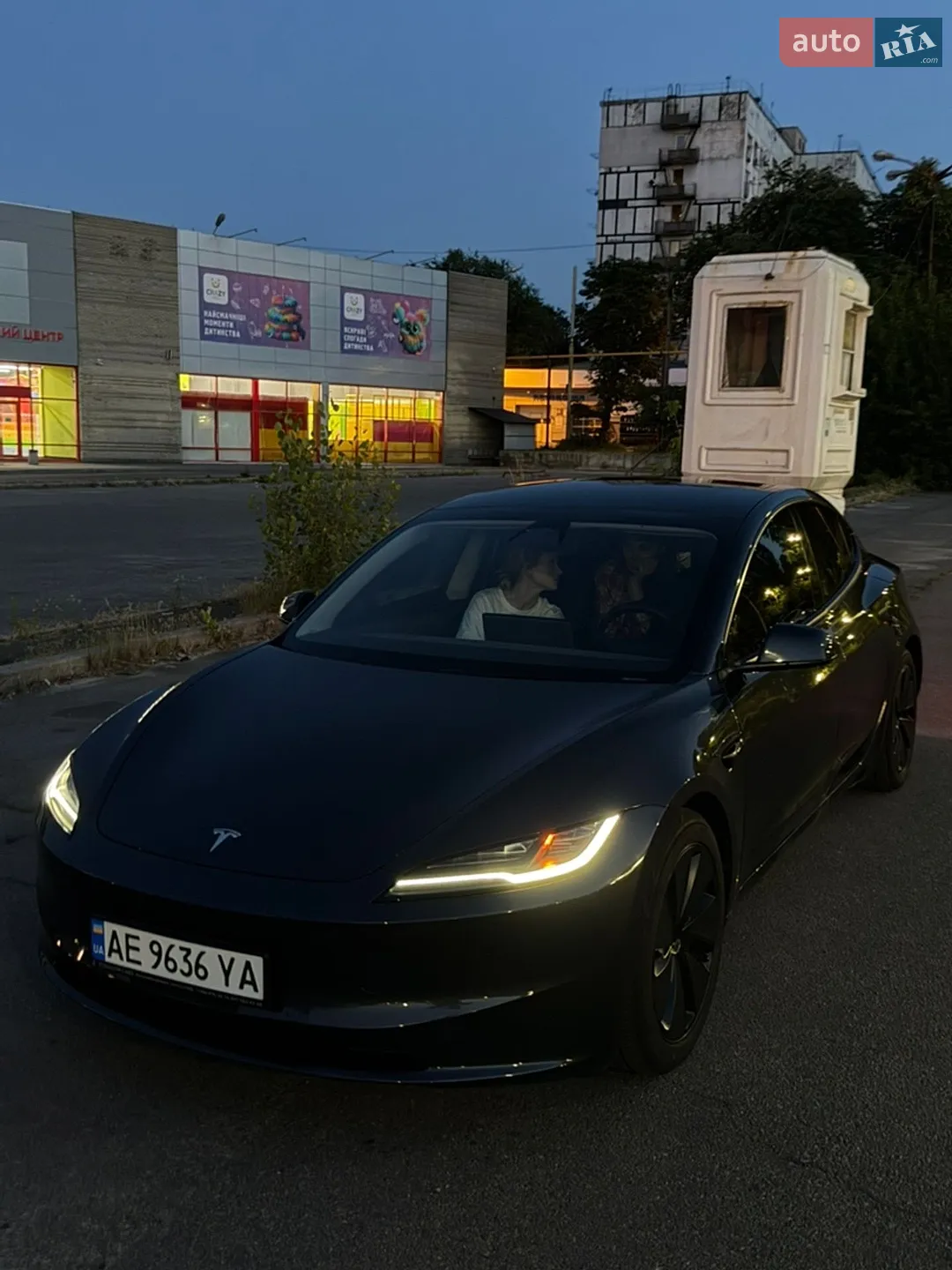 2024 Tesla Model 3 - мініатюра 2