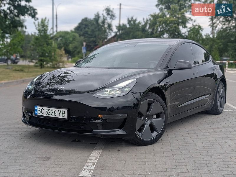 Седан Tesla Model 3 2021 в Коломые