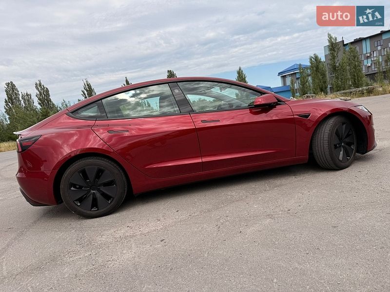 Седан Tesla Model 3 2025 в Рівному фото 15 Седан Tesla Model 3 2025 в Рівному