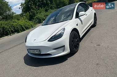 Седан Tesla Model 3 2022 в Днепре