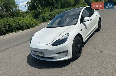 Седан Tesla Model 3 2022 в Днепре