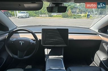 Седан Tesla Model 3 2022 в Днепре
