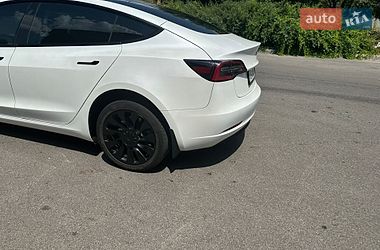 Седан Tesla Model 3 2022 в Днепре