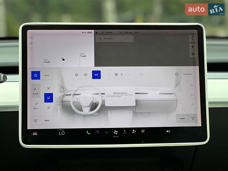 Седан Tesla Model 3 2021 в Львове
