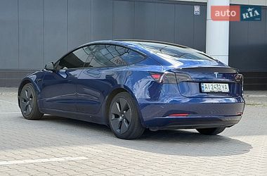 Седан Tesla Model 3 2021 в Киеве