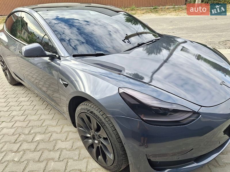 Седан Tesla Model 3 2018 в Ізяславі фото 24 Седан Tesla Model 3 2018 в Ізяславі