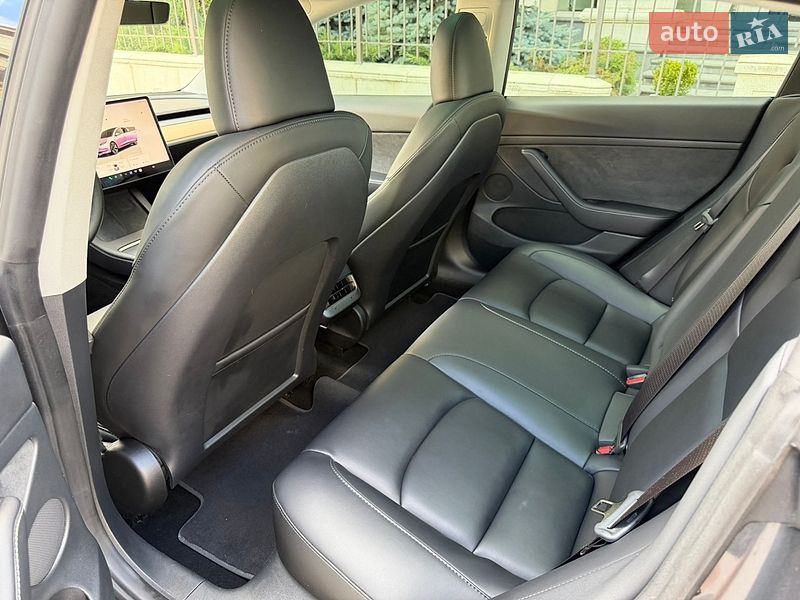 Седан Tesla Model 3 2023 в Киеве фото 22 Седан Tesla Model 3 2023 в Киеве