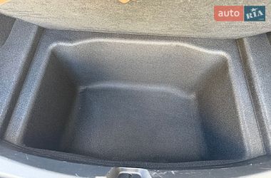 Седан Tesla Model 3 2023 в Киеве