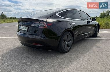 Седан Tesla Model 3 2020 в Городке