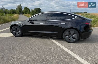 Седан Tesla Model 3 2020 в Городке