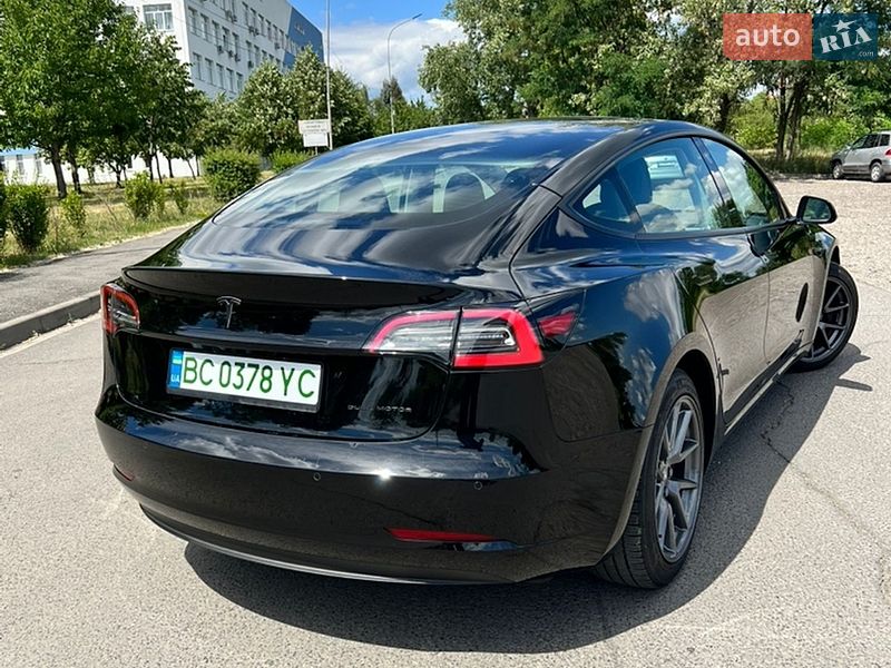 Седан Tesla Model 3 2021 в Ужгороді фото 5 Седан Tesla Model 3 2021 в Ужгороді
