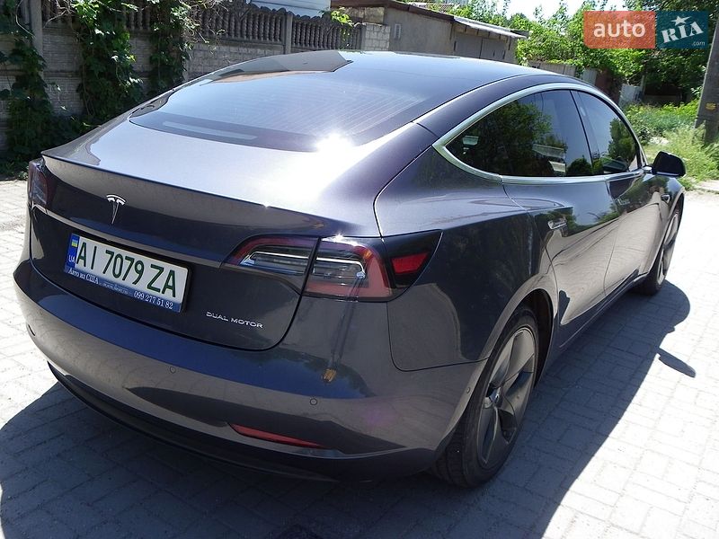 Седан Tesla Model 3 2019 в Запорожье
