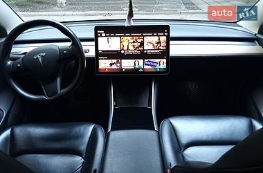 Седан Tesla Model 3 2019 в Запорожье