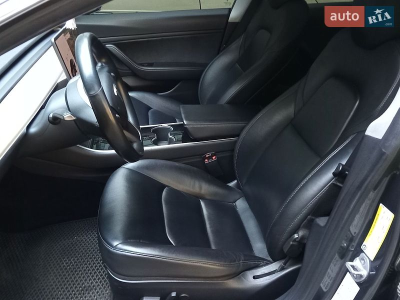 Седан Tesla Model 3 2019 в Запорожье