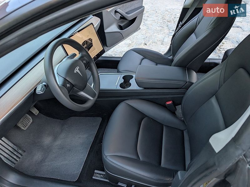Седан Tesla Model 3 2023 в Каменец-Подольском