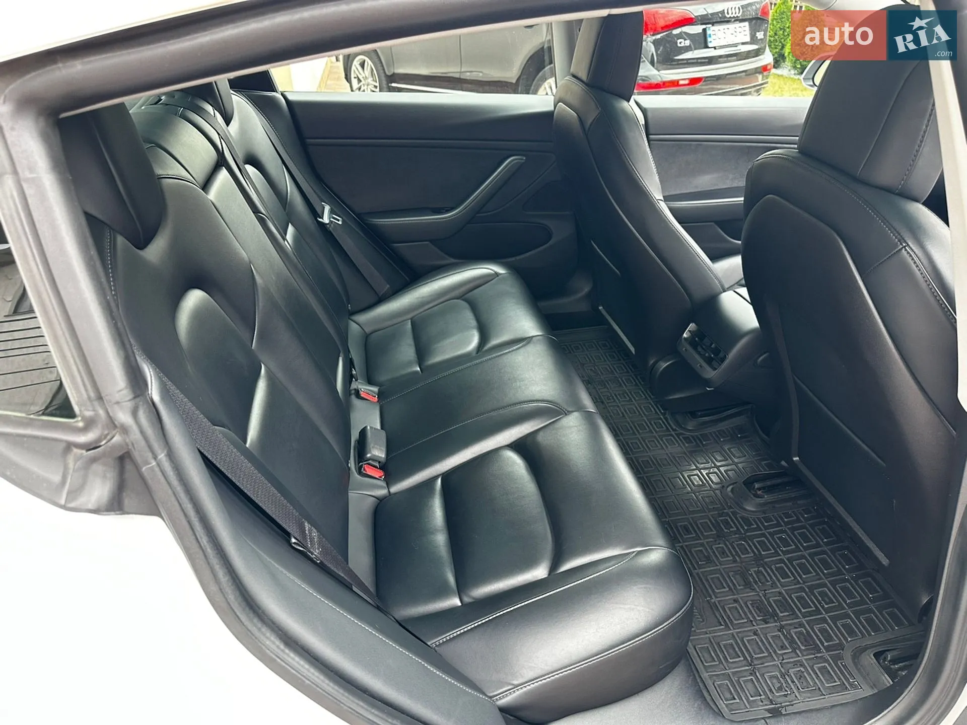 2019 Tesla Model 3 - мініатюра 13