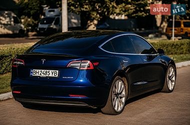 Седан Tesla Model 3 2018 в Одесі