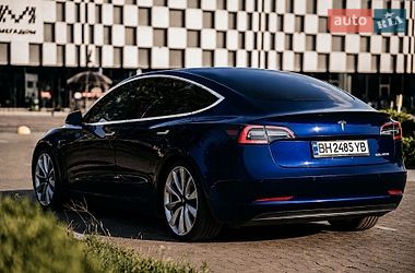 Седан Tesla Model 3 2018 в Одесі
