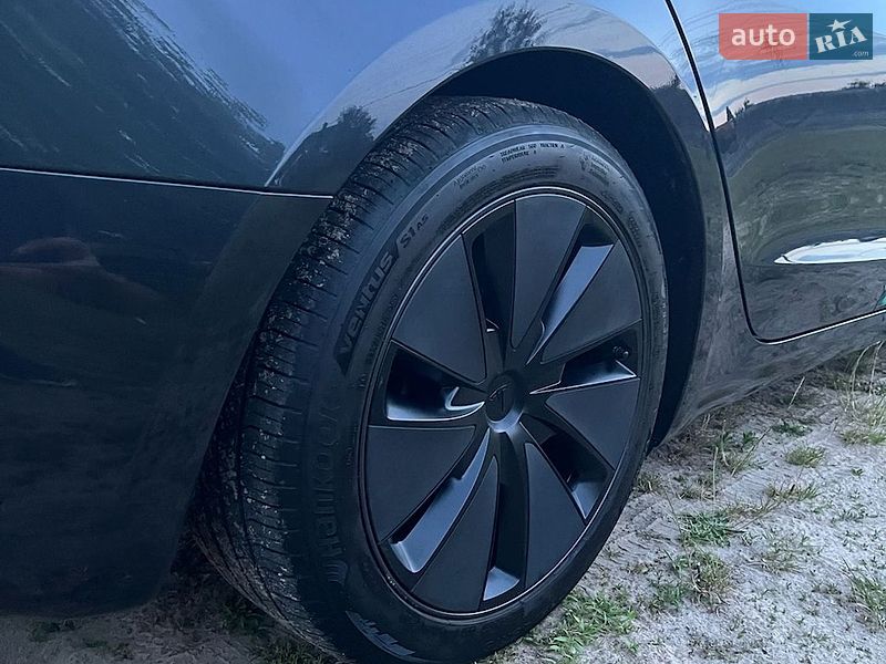Седан Tesla Model 3 2024 в Киеве фото 24 Седан Tesla Model 3 2024 в Киеве