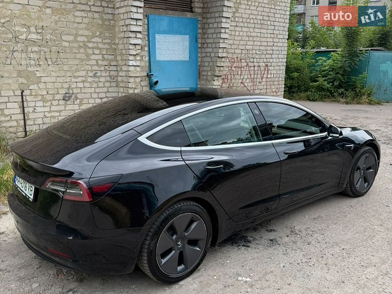 Седан Tesla Model 3 2018 в Житомире