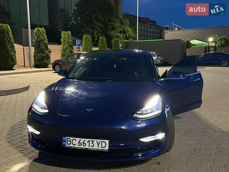 Tesla Model 3 2020 Tesla Model 3 2020