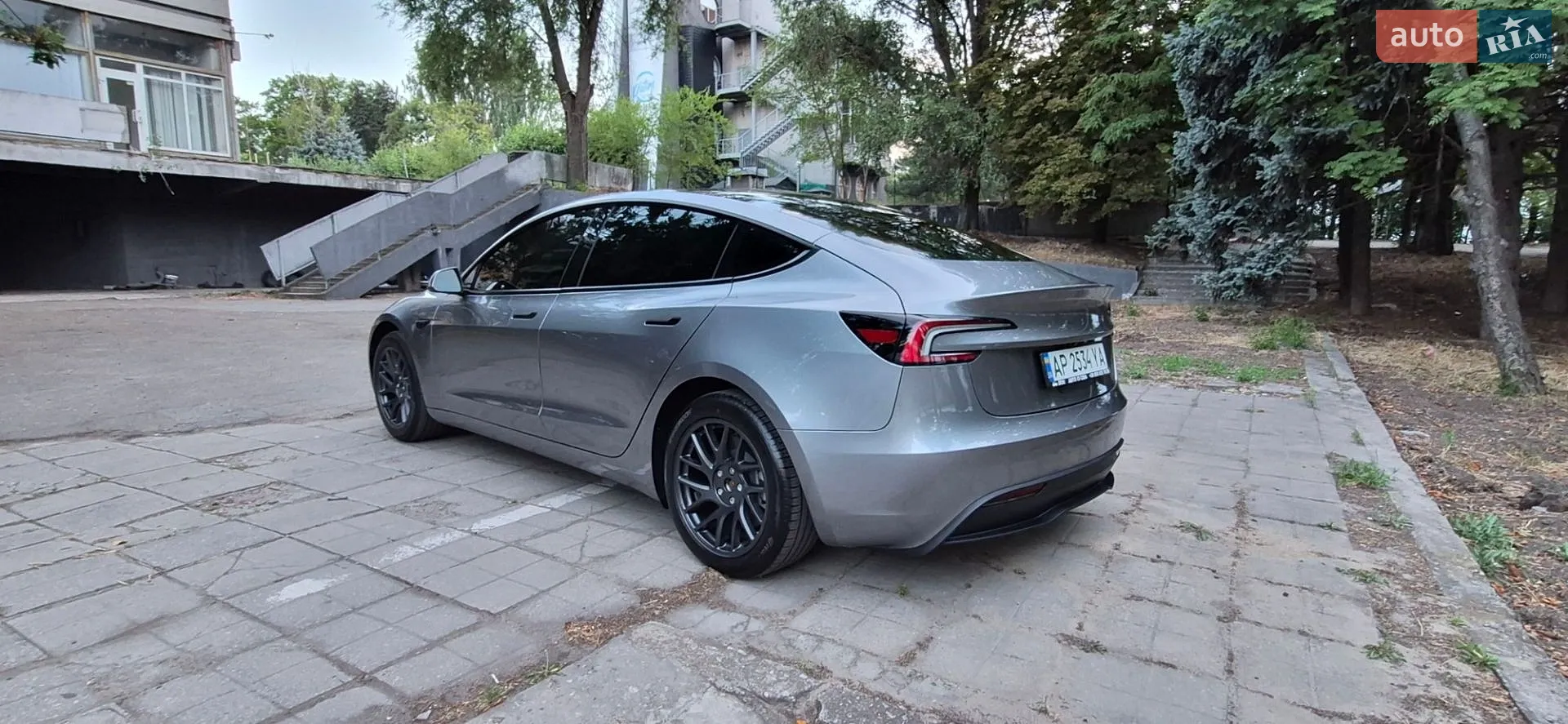 2025 Tesla Model 3 - мініатюра 24