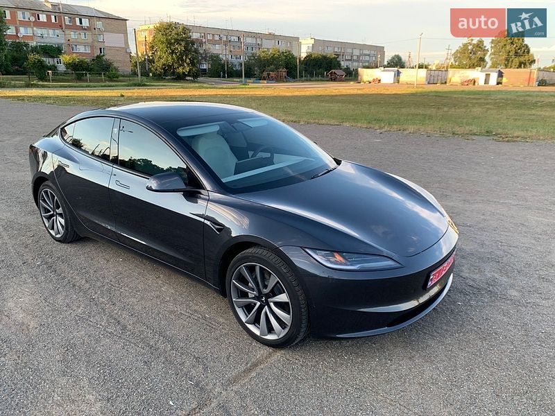 Седан Tesla Model 3 2025 в Киеве Седан Tesla Model 3 2025 в Киеве