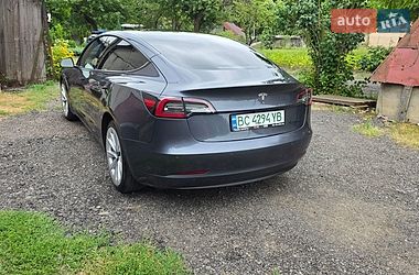 Седан Tesla Model 3 2022 в Львові