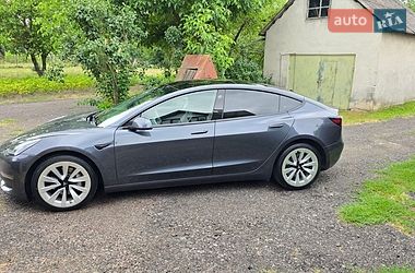 Седан Tesla Model 3 2022 в Львові