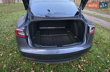 Седан Tesla Model 3 2022 в Львові
