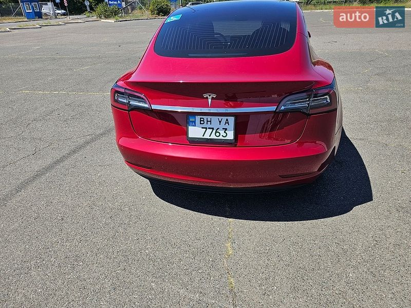 Седан Tesla Model 3 2018 в Одессе